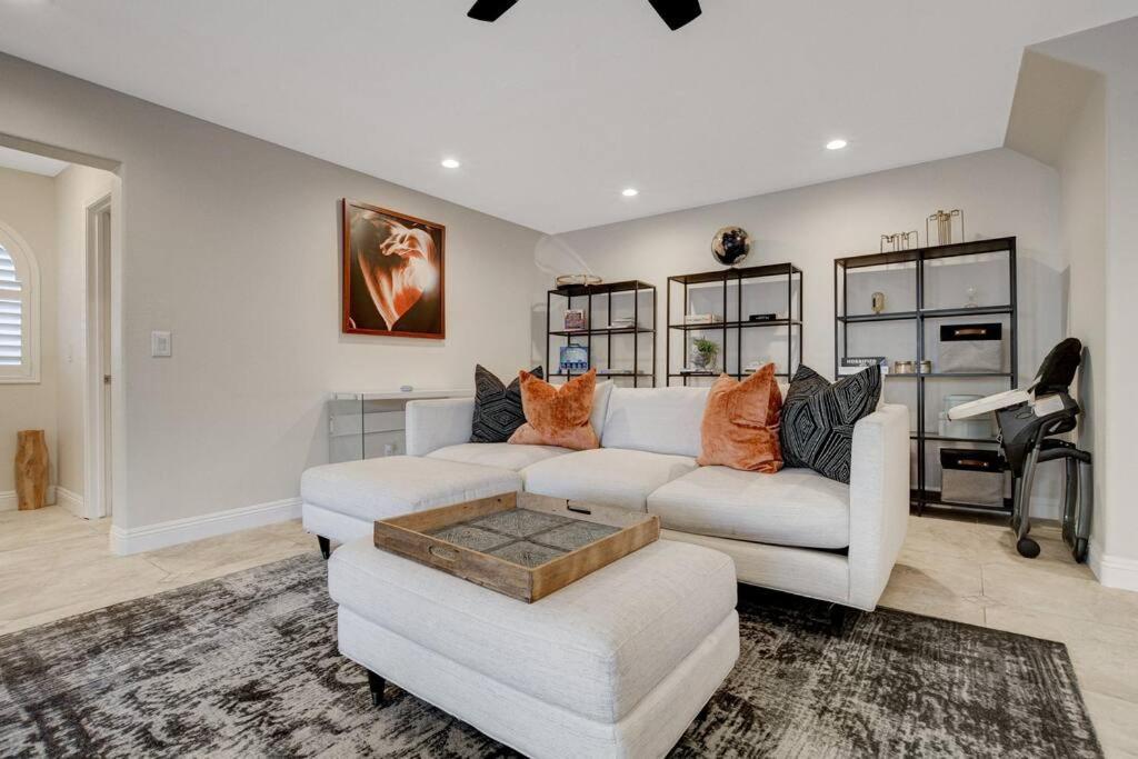 라스베이거스 Beautiful 5Br W/King Beds, Pool & Hot Tub, Games 빌라 외부 사진
